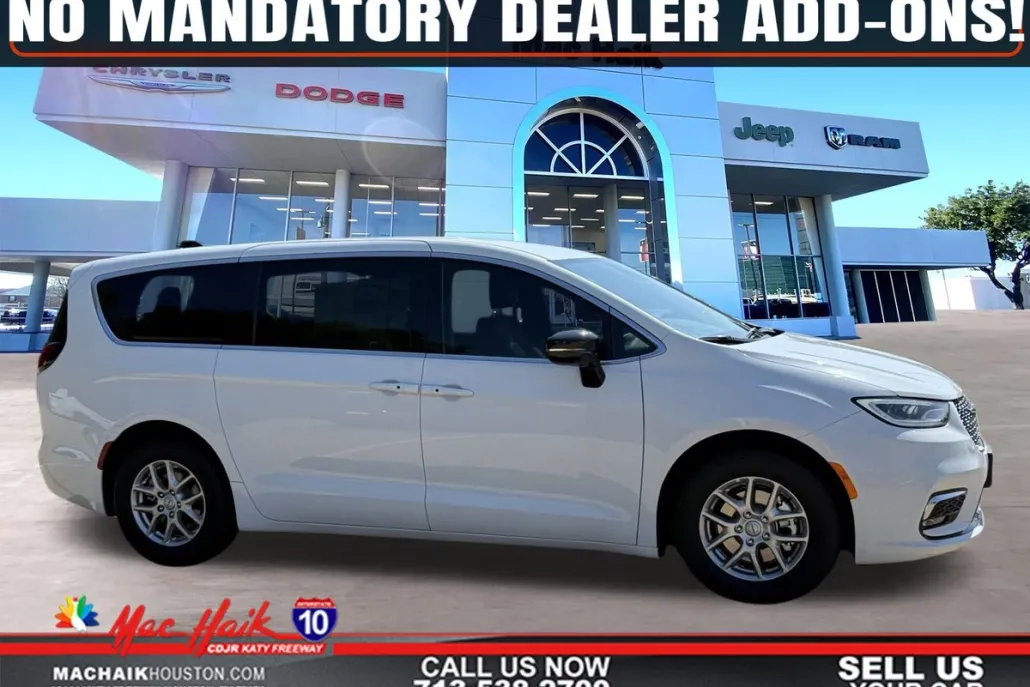 2026 Chrysler Pacifica photo 1