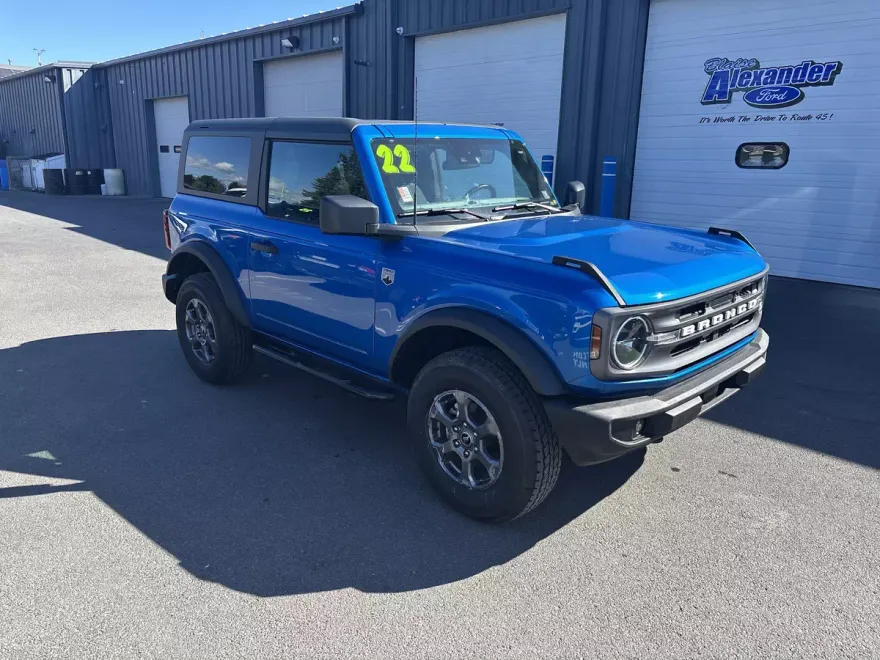 2022 Ford Bronco Outer Banks photo 1