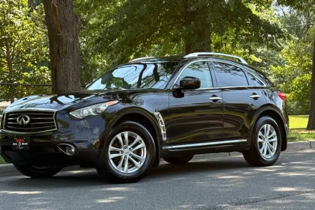 2012 Infiniti FX35 Base photo 1