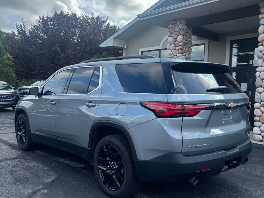 2023 Chevrolet Traverse Cloth photo 1