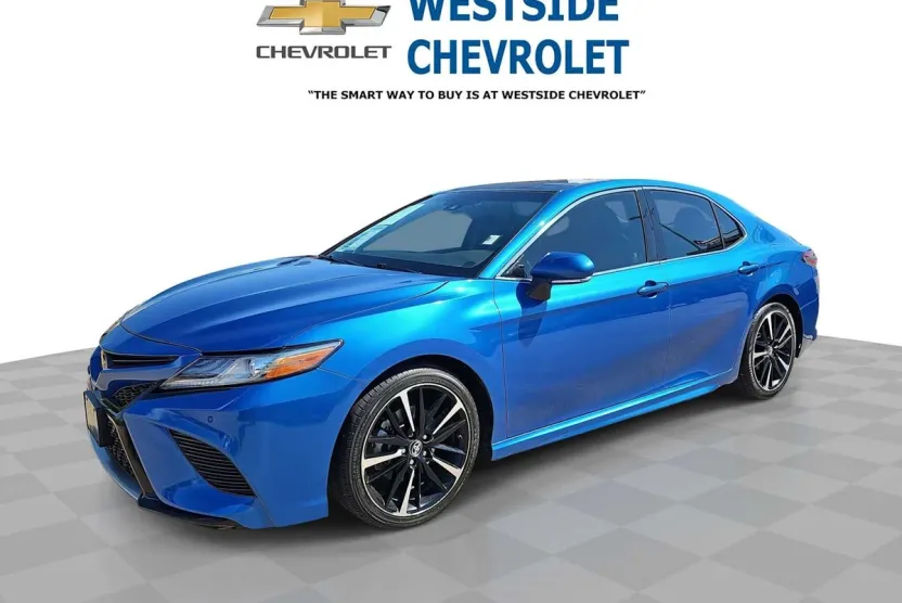 2018 Toyota Camry XSE photo 1