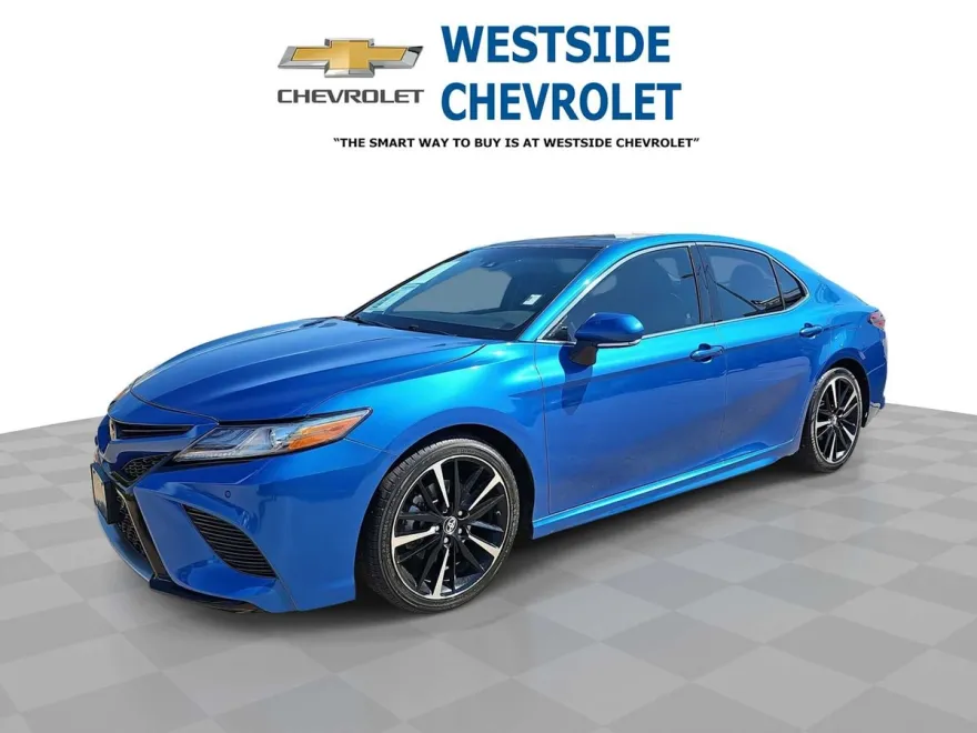 2018 Toyota Camry XSE photo 1