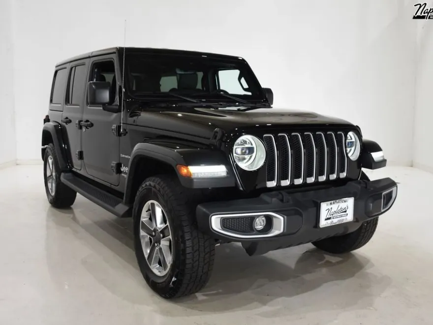 2022 Jeep Wrangler Unlimited Sahara photo 1