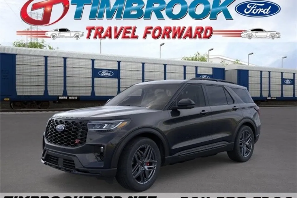 2025 Ford Explorer ST photo 1