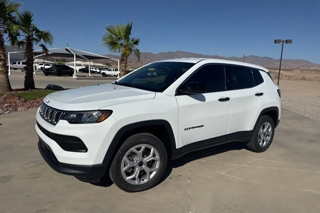 2025 Jeep Compass Sport photo 1