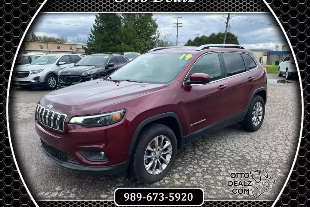 2019 Jeep Cherokee Latitude photo 1