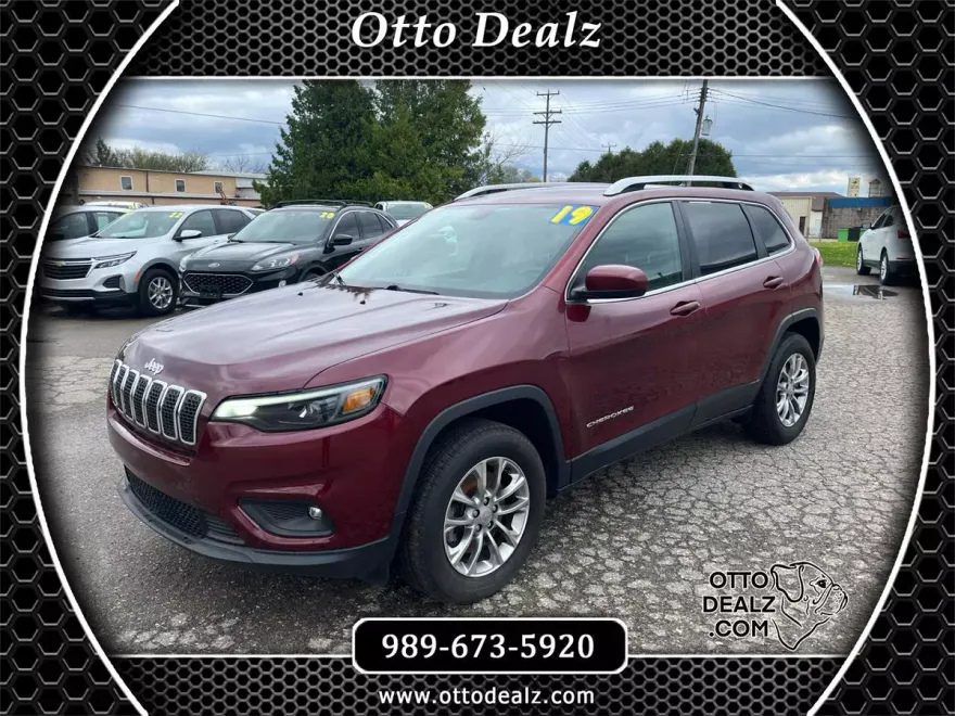 2019 Jeep Cherokee Latitude photo 1