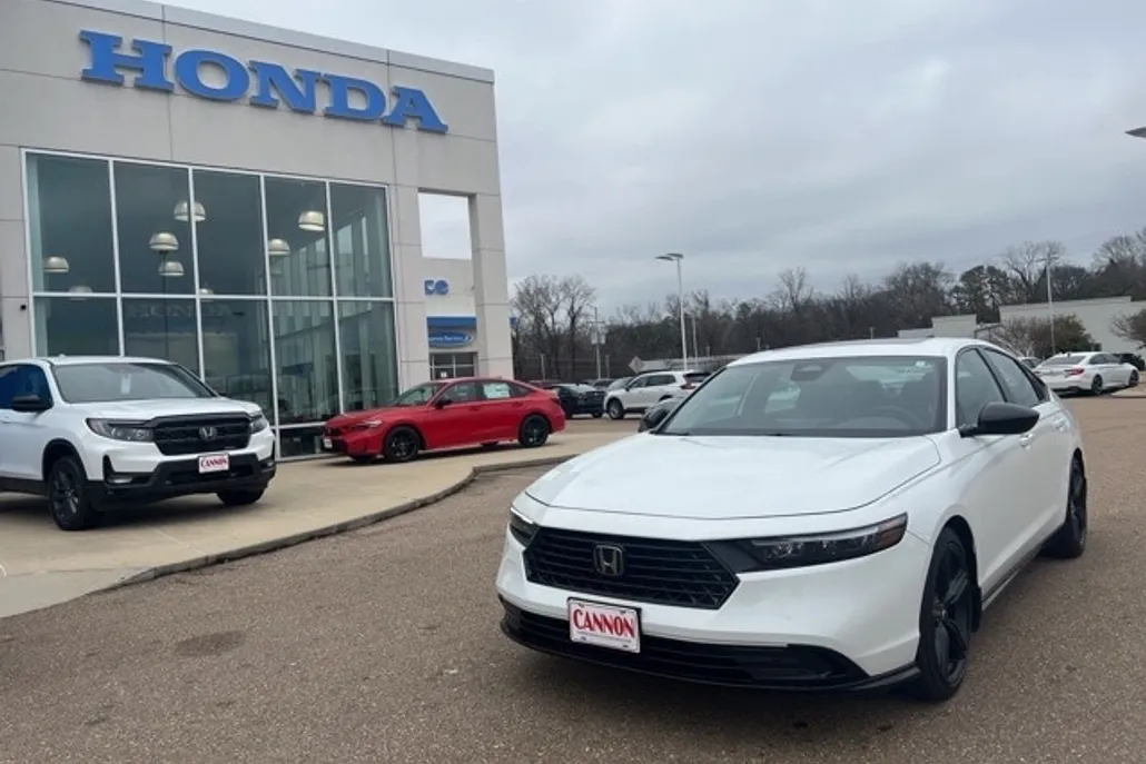 2024 Honda Accord Hybrid Sport-L photo 1