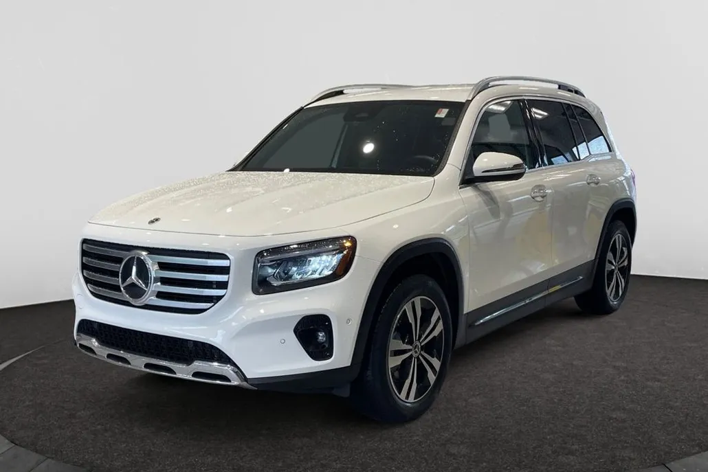 2024 Mercedes Benz GLB 250 photo 1