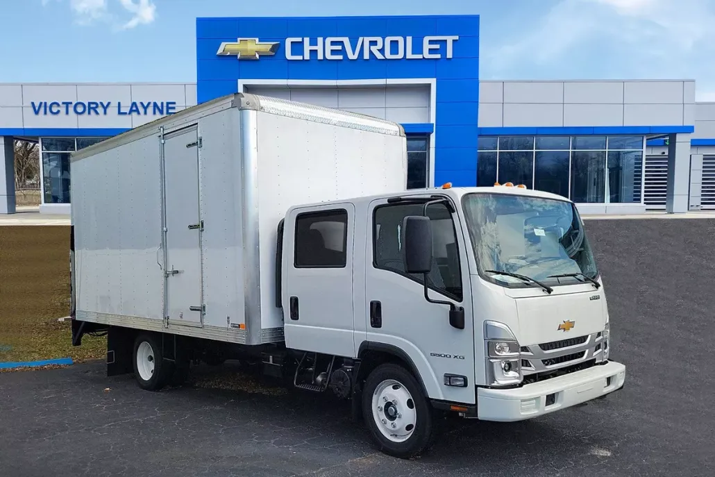 2025 Chevrolet Silverado photo 1