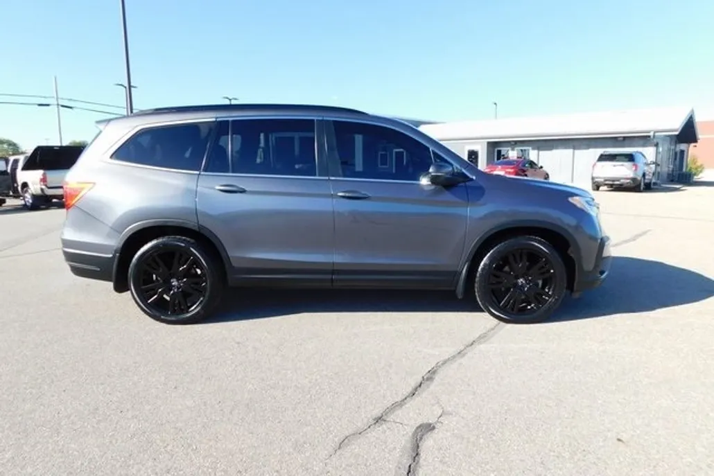 2022 Honda Pilot Special Edition photo 1