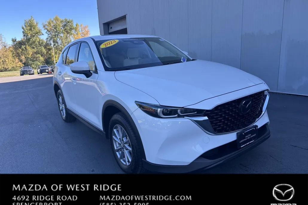 2023 Mazda CX-5 2.5 S Preferred photo 1