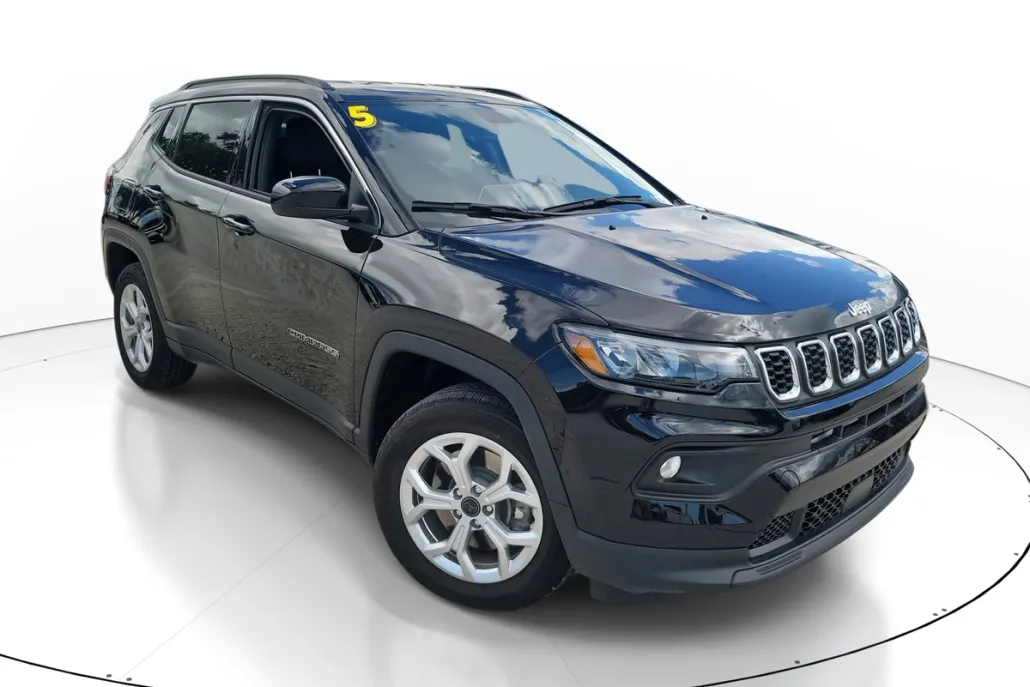 2025 Jeep Compass Latitude photo 1