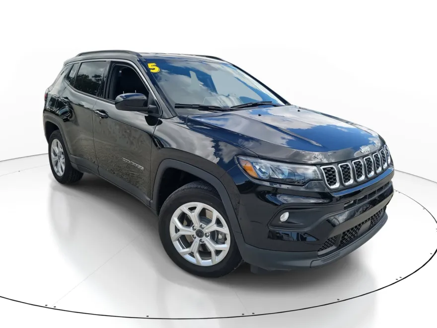 2025 Jeep Compass Latitude photo 1