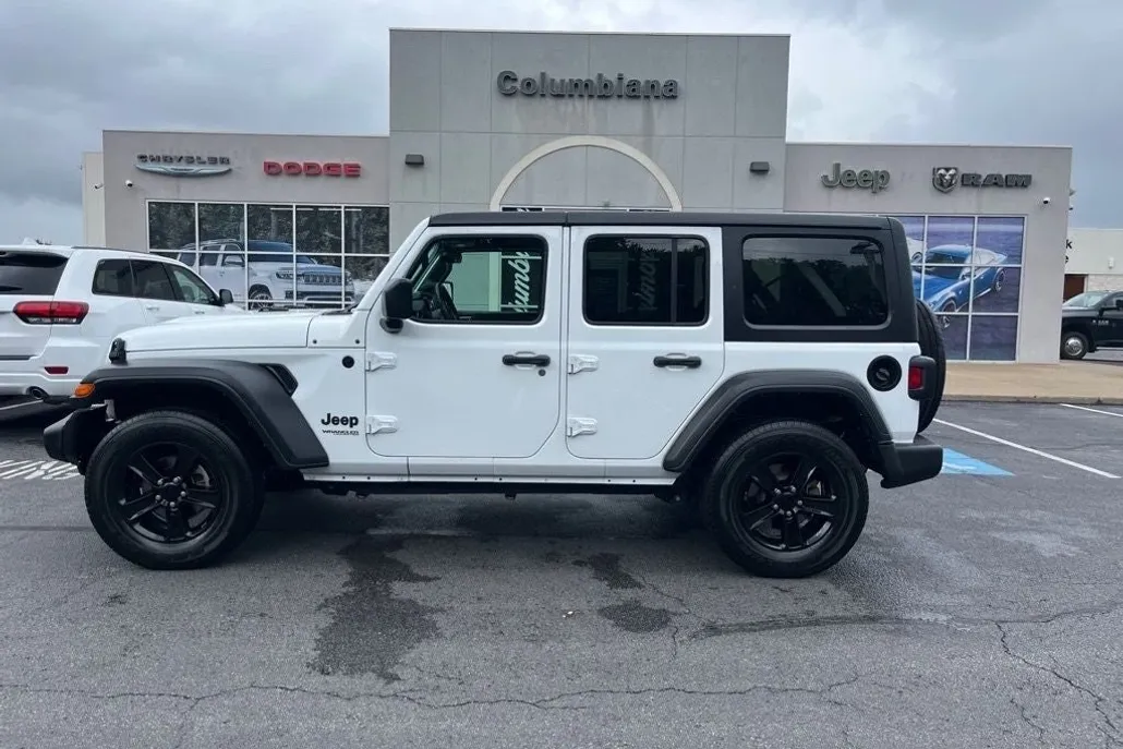 2022 Jeep Wrangler Unlimited Sport Altitude photo 1