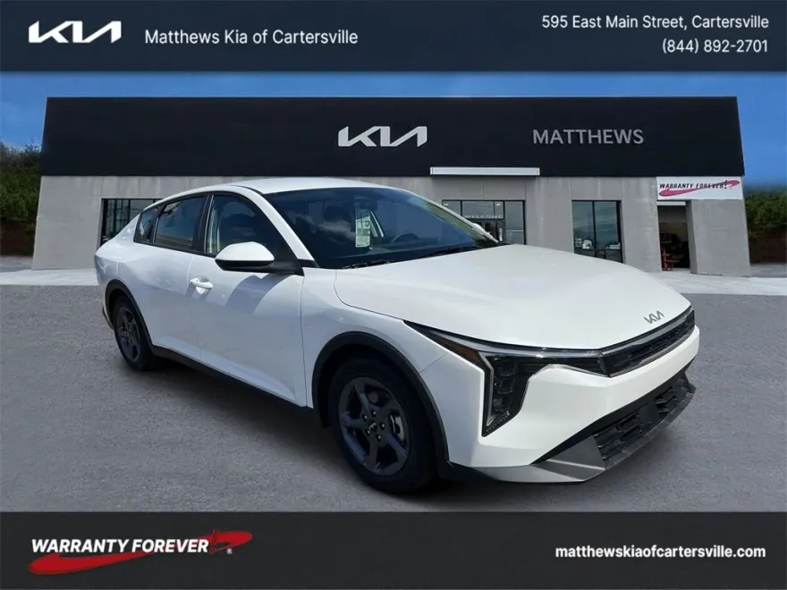 2025 Kia K4 LXS photo 1