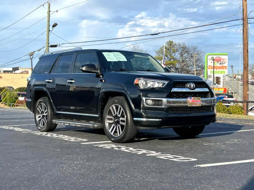 2017 Toyota 4Runner Limited 2WD V6 photo 1
