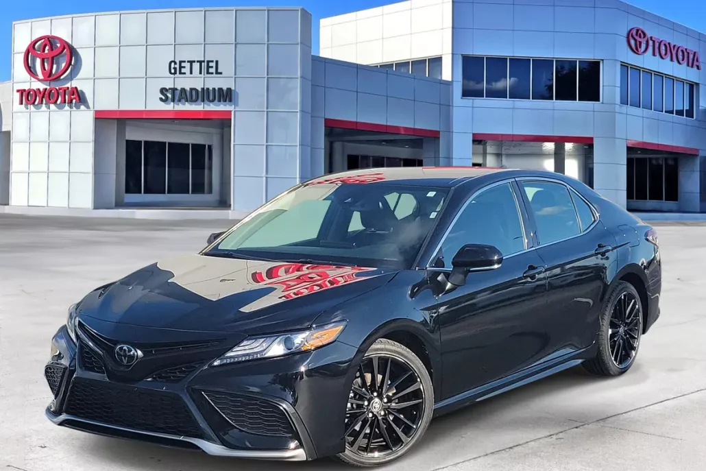 2023 Toyota Camry XSE photo 1