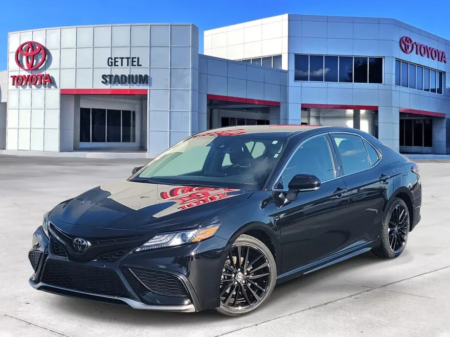 2023 Toyota Camry XSE photo 1