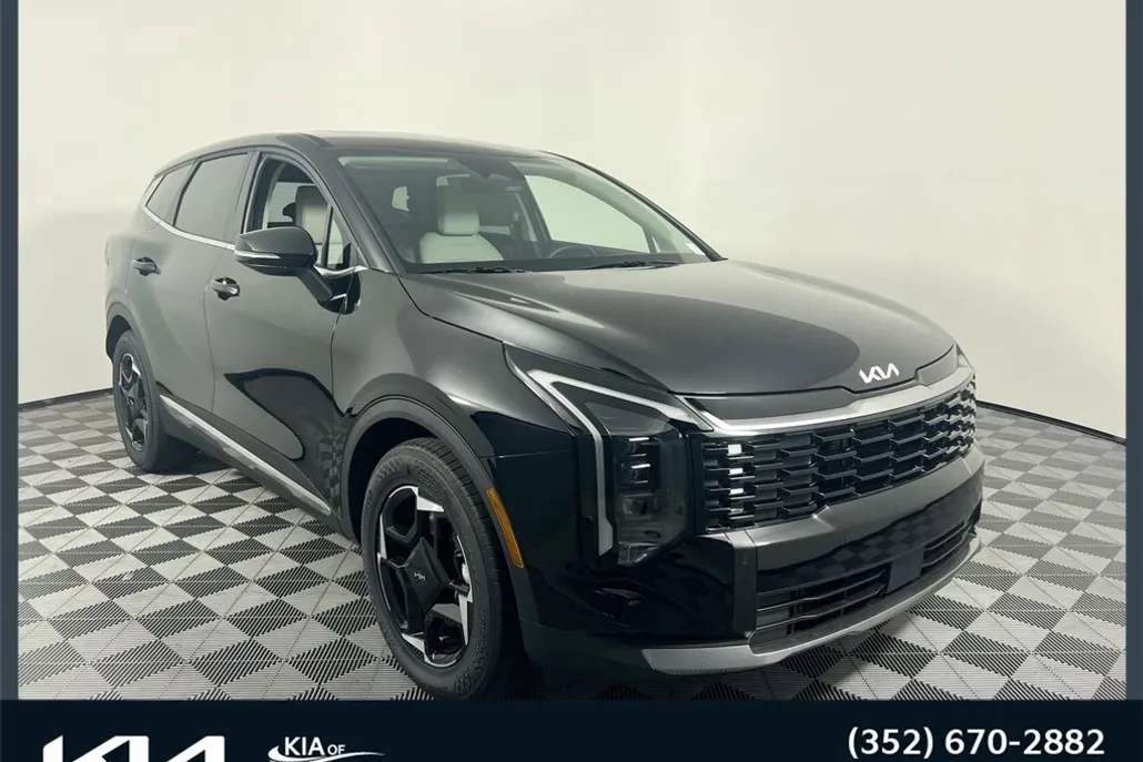 2026 Kia Sportage EX photo 1