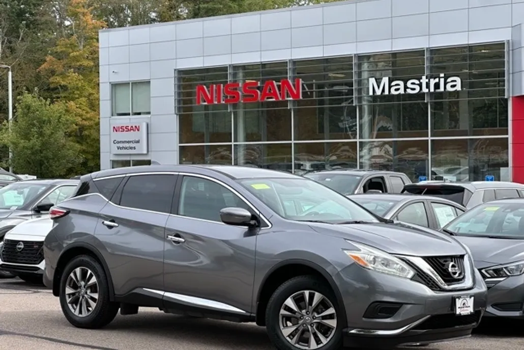 2017 Nissan Murano S photo 1
