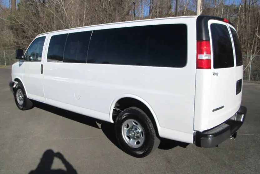 2021 Chevrolet Express LT 3500 photo 1