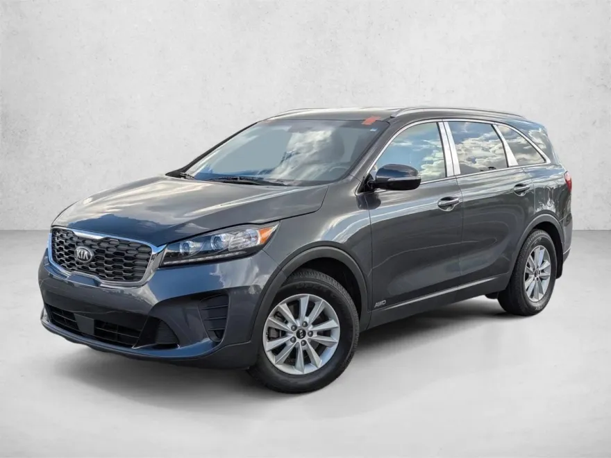 2020 Kia Sorento LX photo 1