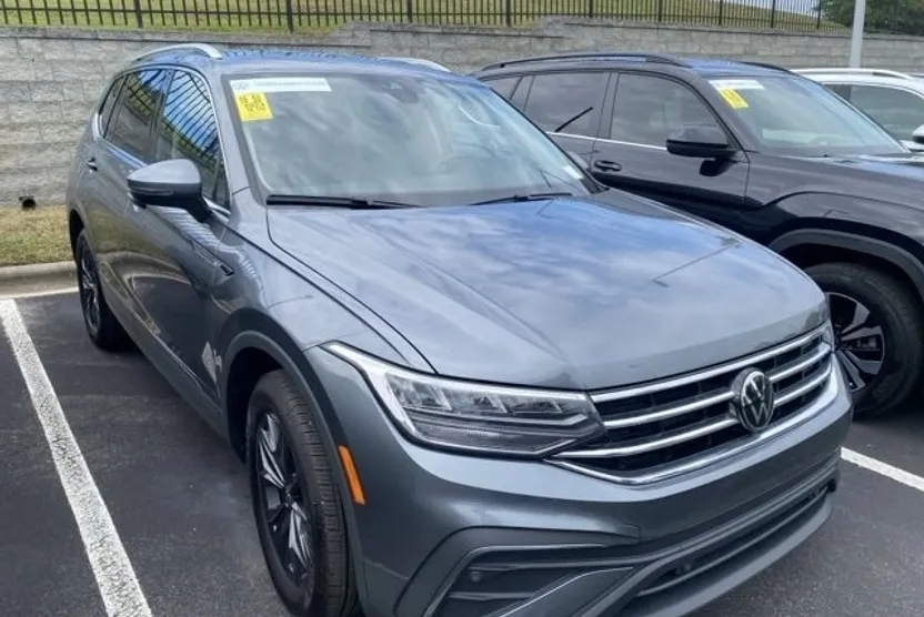 2024 Volkswagen Tiguan SE Wolfsburg Edition photo 1