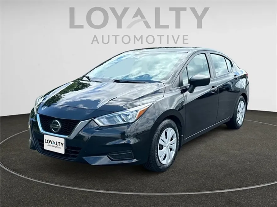 2021 Nissan Versa 1.6 S photo 1