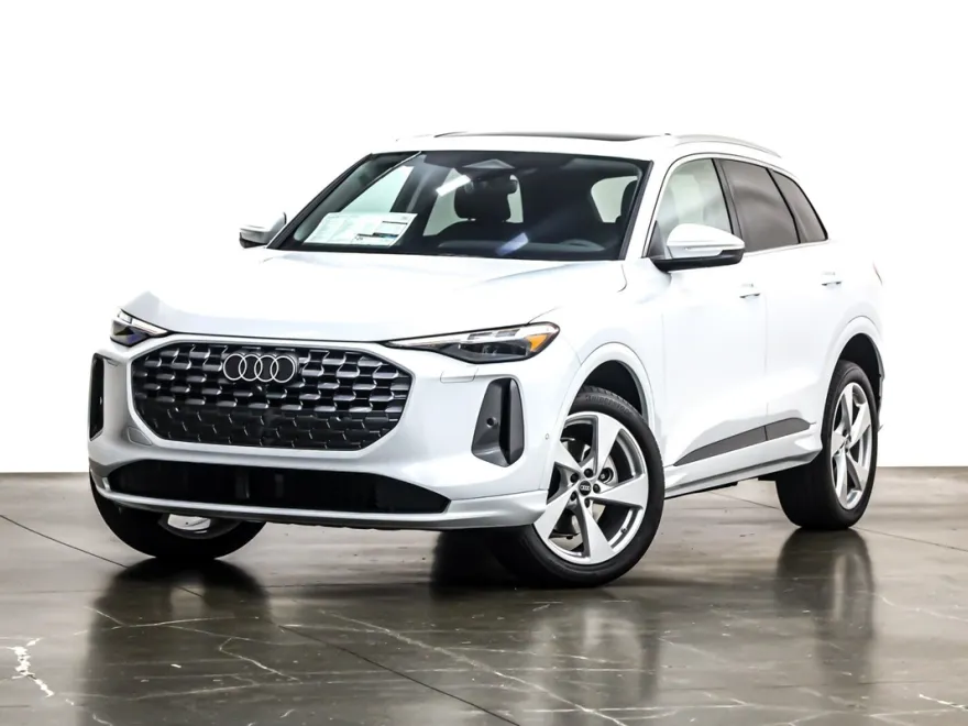 2025 Audi Q5 Premium Plus photo 1