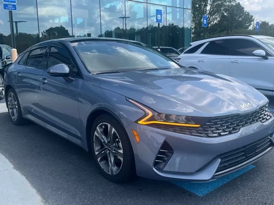 2024 Kia K5 EX photo 1