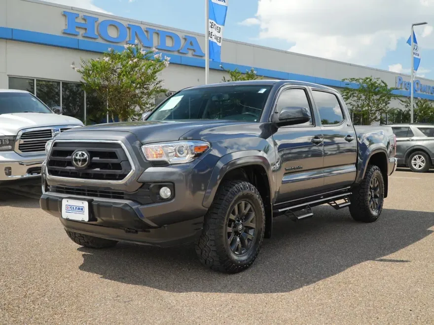 2023 Toyota Tacoma SR5 V6 photo 1