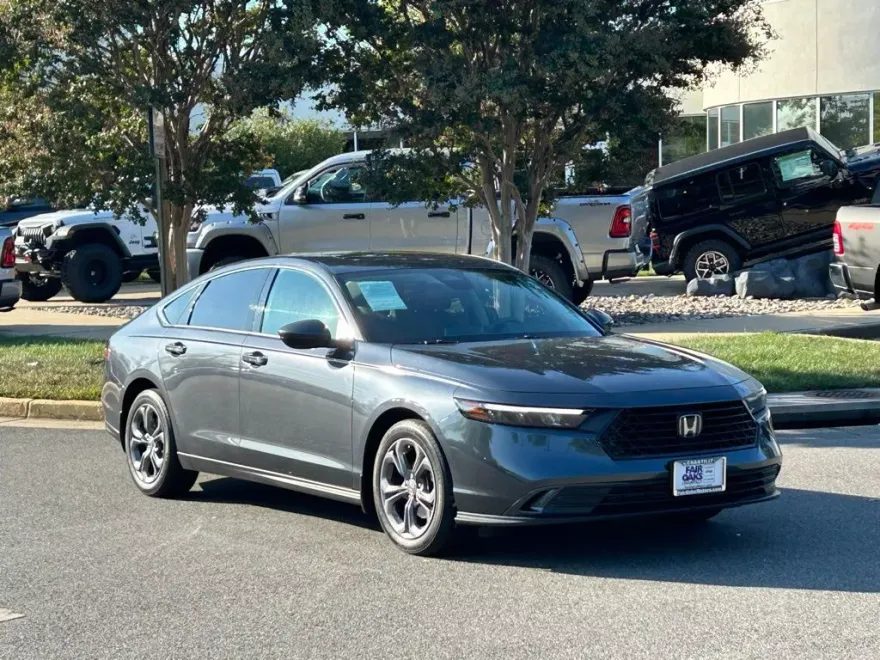 2023 Honda Accord EX photo 1