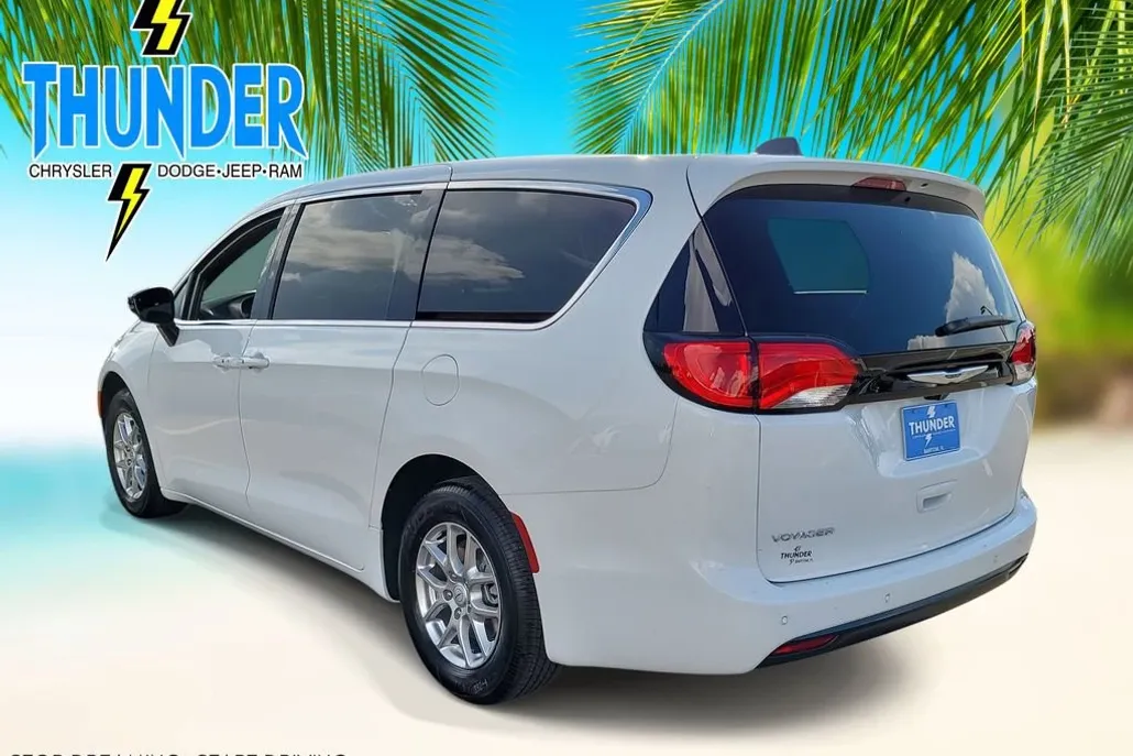 2026 Chrysler Voyager LX photo 1