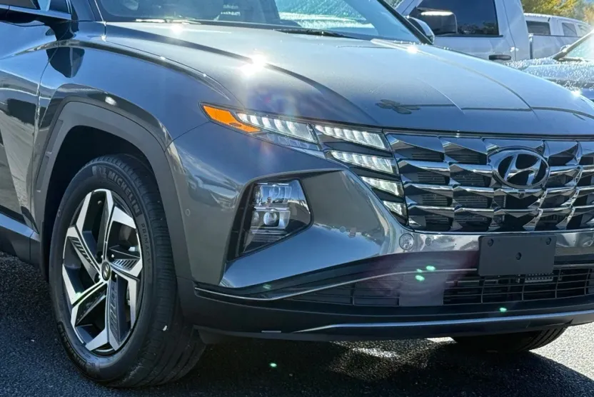 2024 Hyundai Tucson Hybrid Limited photo 1
