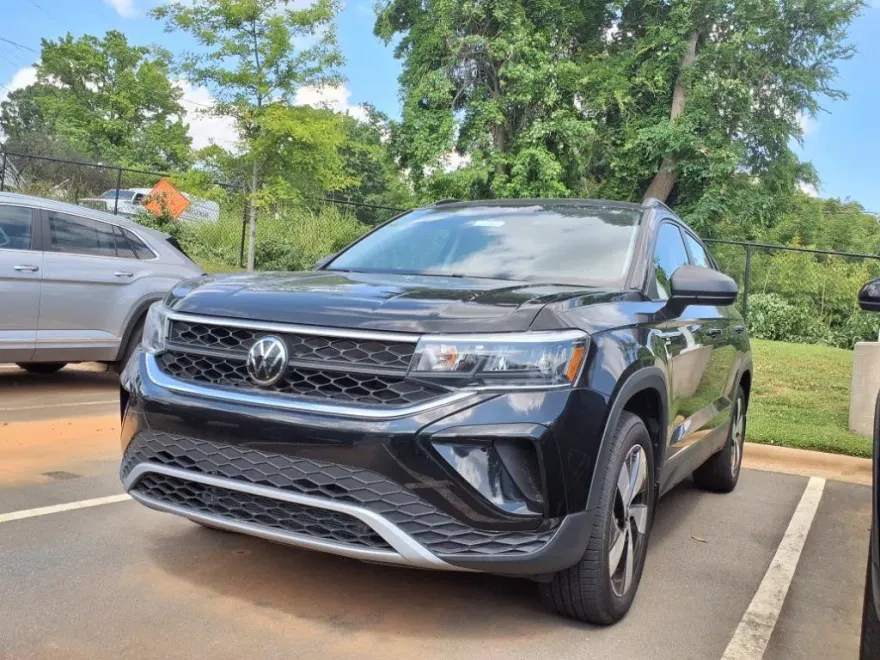 2024 Volkswagen Taos S photo 1