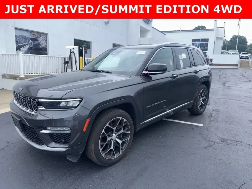 2022 Jeep Grand Cherokee Summit photo 1