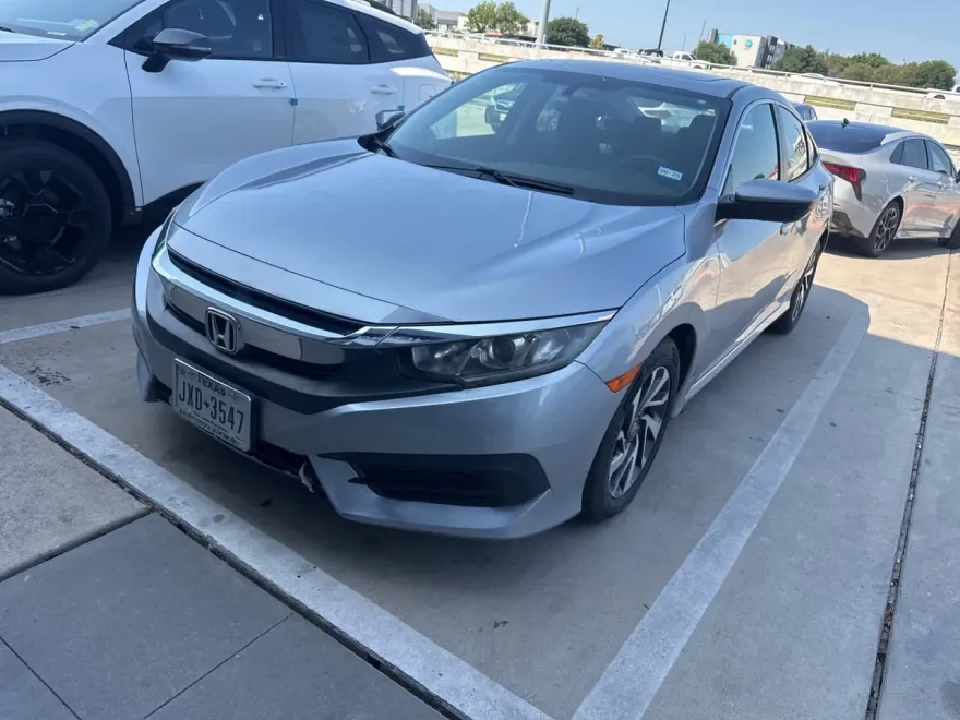 2017 Honda Civic EX photo 1