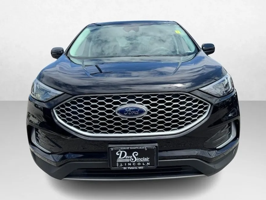 2024 Ford Edge SEL photo 1