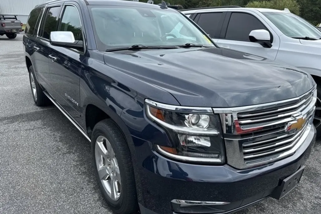 2020 Chevrolet Suburban Premier photo 1