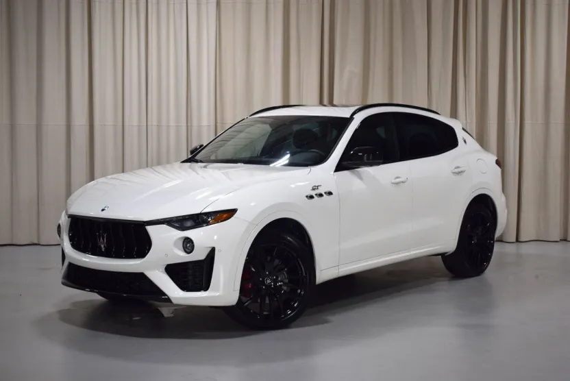 2022 Maserati Levante Base GT photo 1