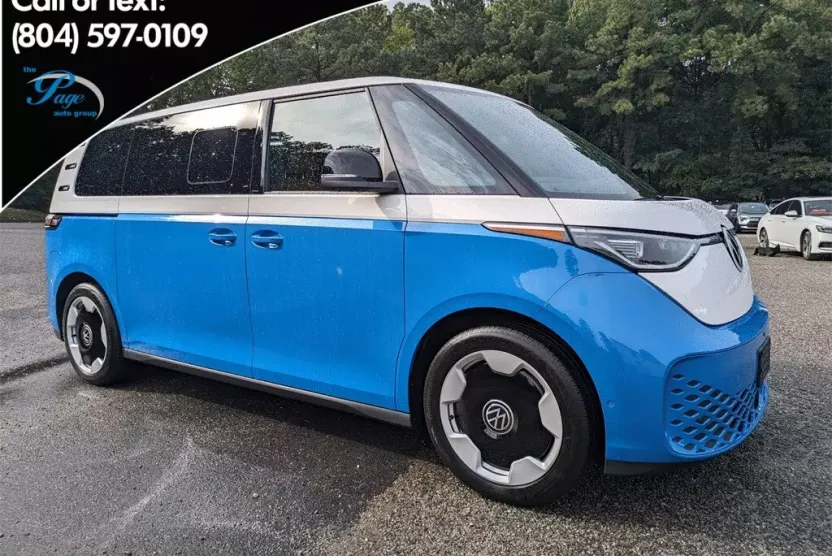 2025 Volkswagen ID. Buzz Pro Plus photo 1