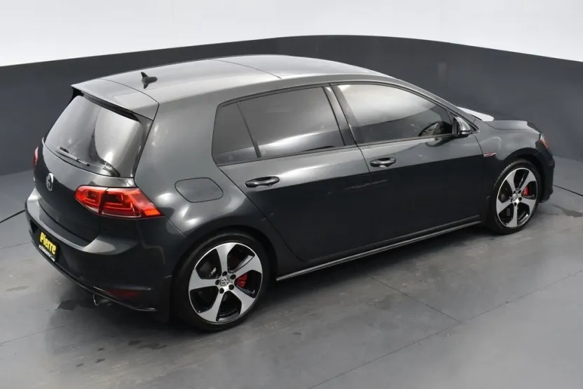 2017 Volkswagen Golf GTI SE photo 1
