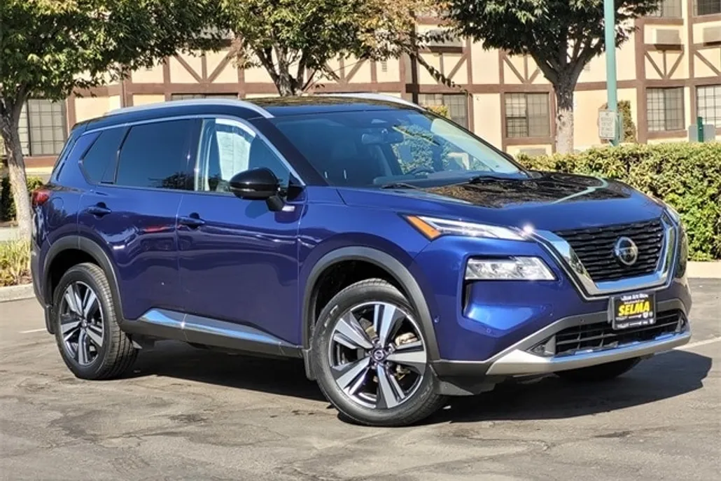 2021 Nissan Rogue Platinum photo 1