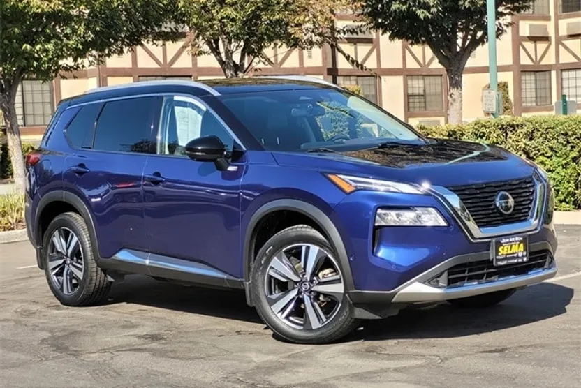 2021 Nissan Rogue Platinum photo 1