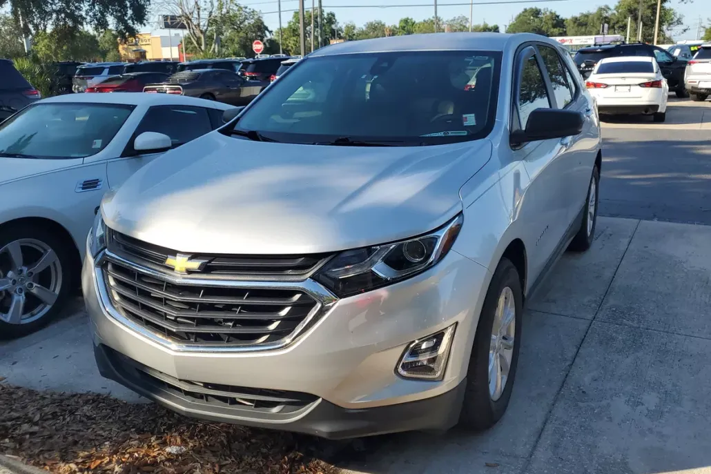 2021 Chevrolet Equinox LS photo 1