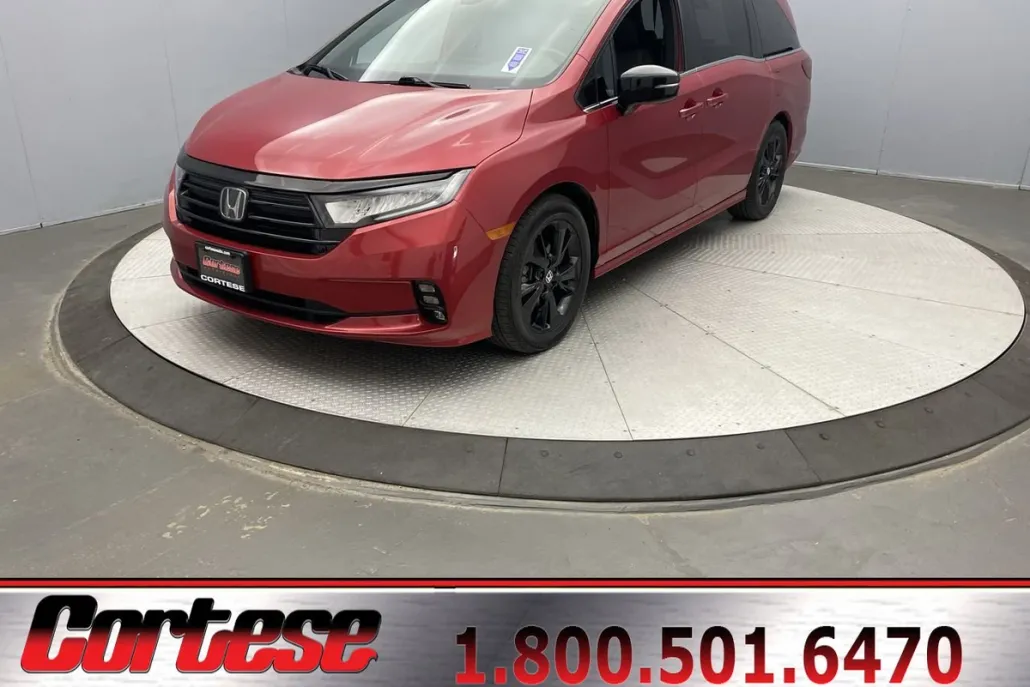 2023 Honda Odyssey Sport photo 1