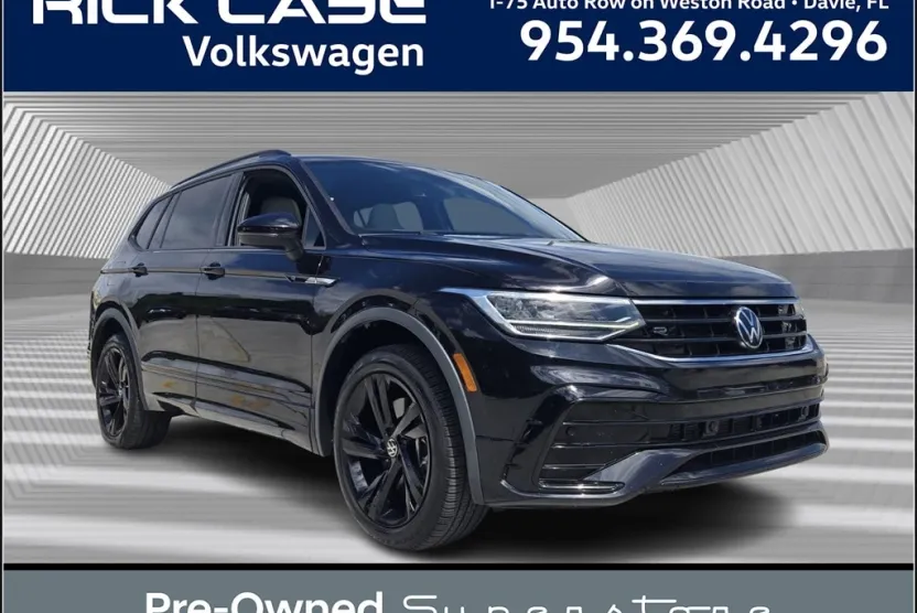 2023 Volkswagen Tiguan SE R-Line Black photo 1