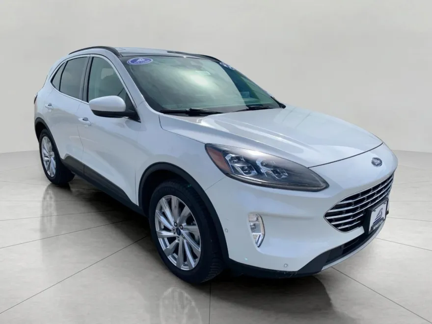 2021 Ford Escape Titanium photo 1
