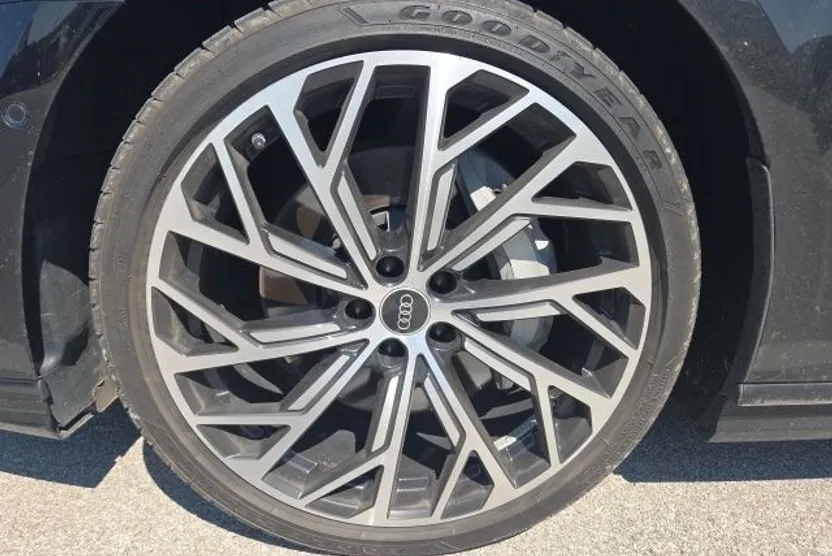 2023 Audi A8 L 55 photo 1